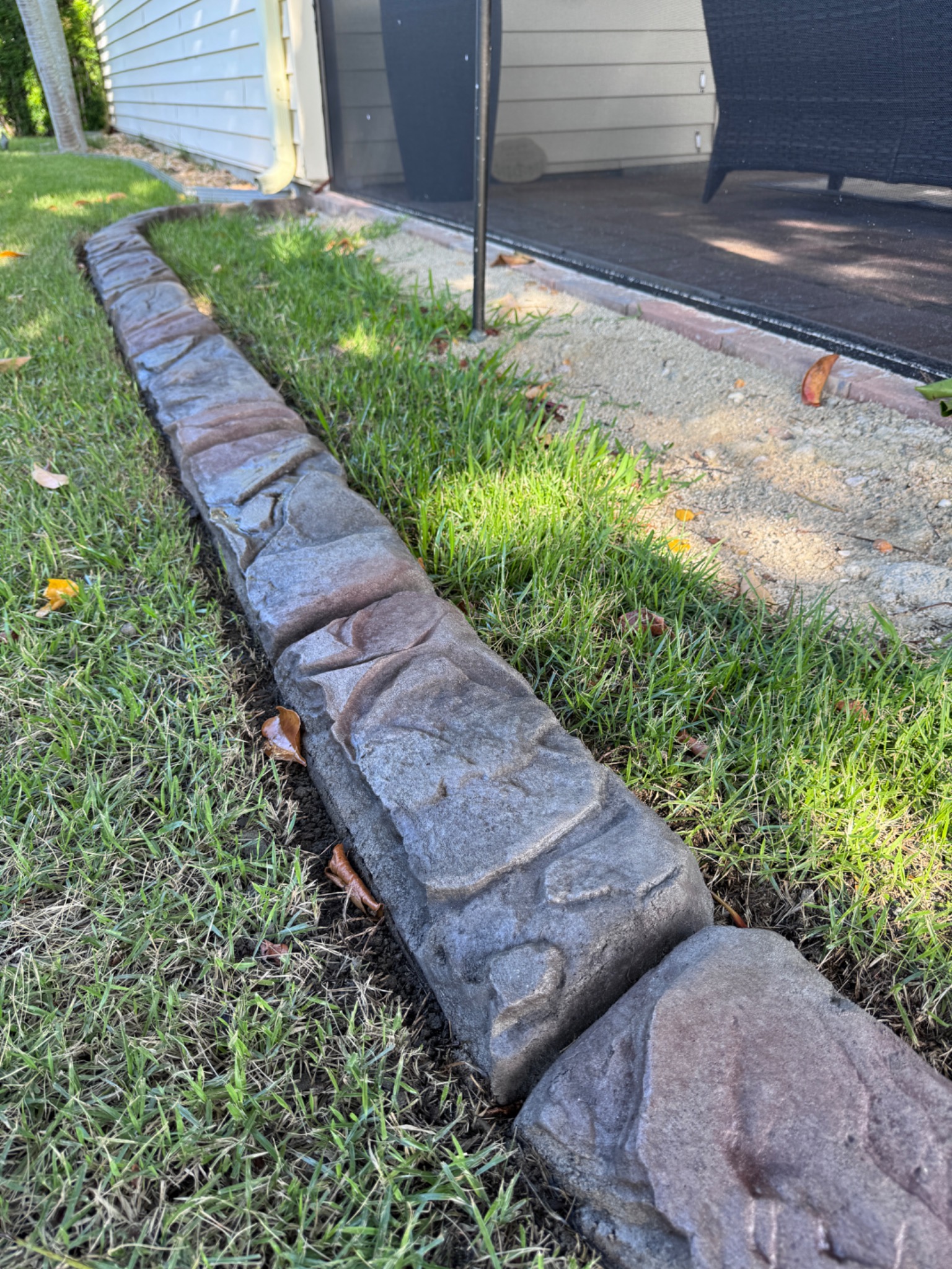 Brown and gray Fieldstone curbing